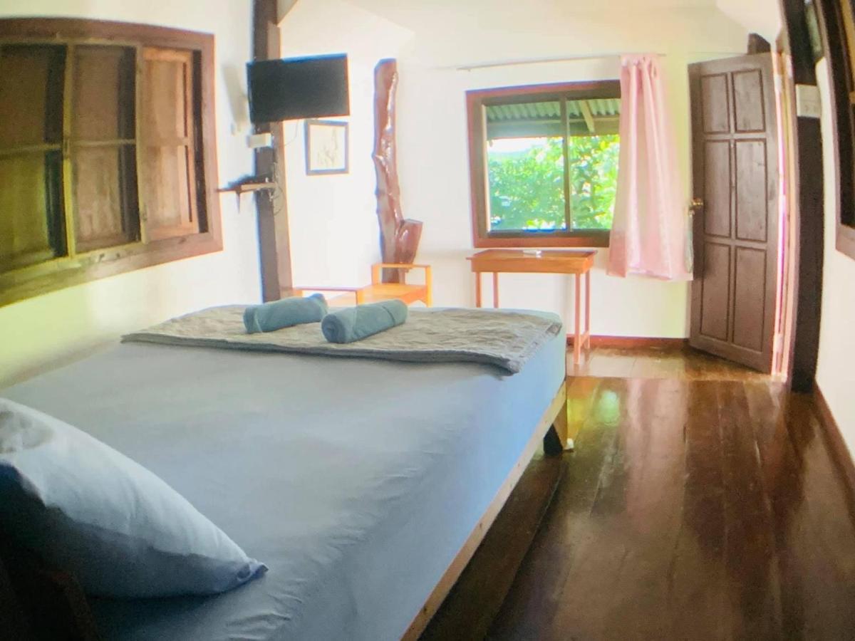 Moon River Resort Phimai Экстерьер фото